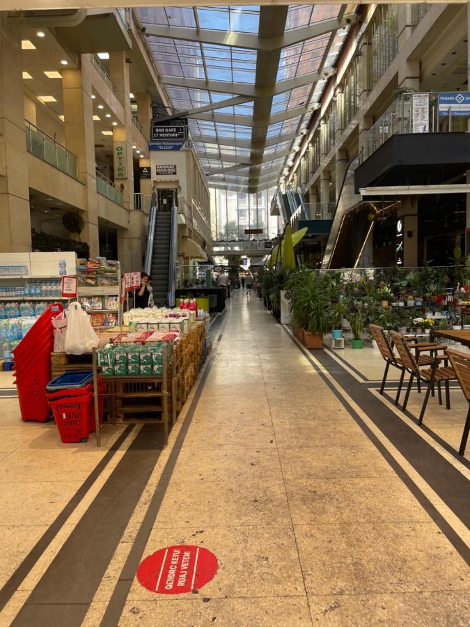 טיראנה City Center Apartment Galeria מראה חיצוני תמונה