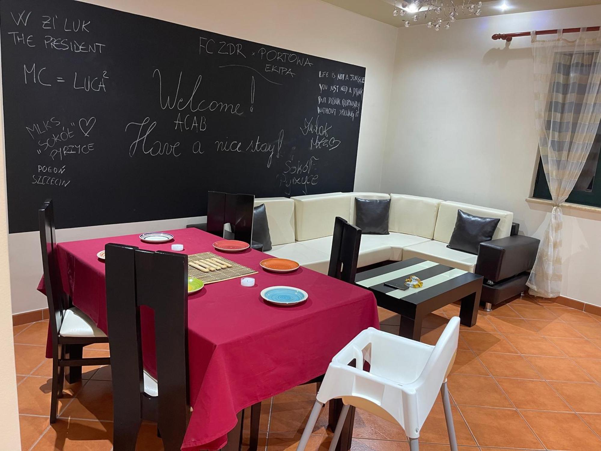 טיראנה City Center Apartment Galeria מראה חיצוני תמונה