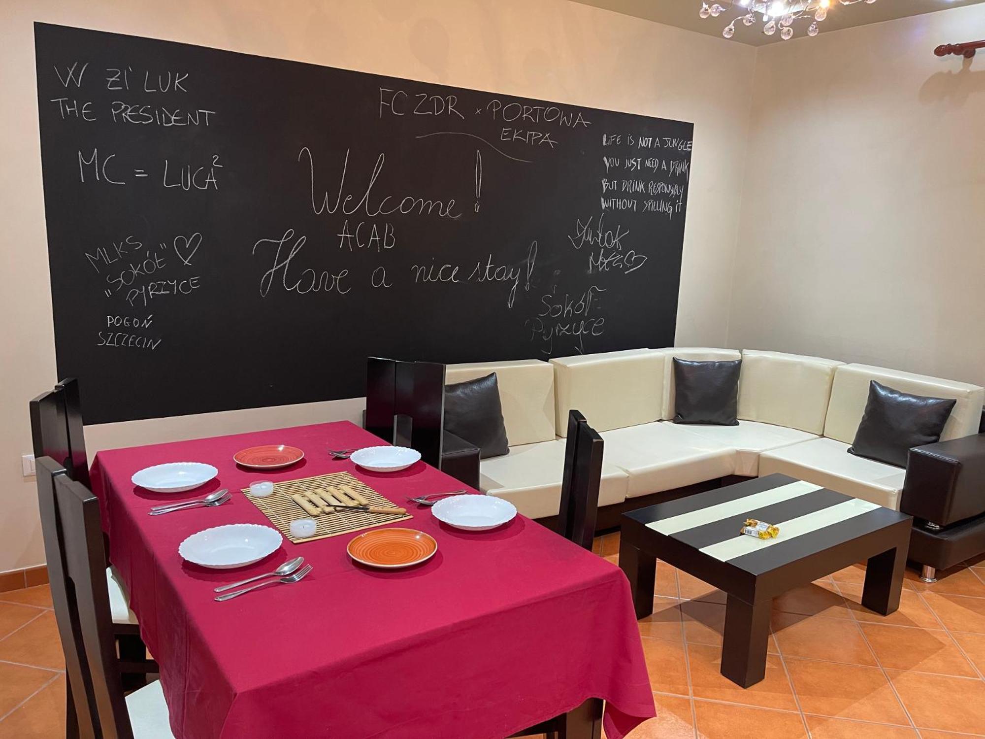 טיראנה City Center Apartment Galeria מראה חיצוני תמונה