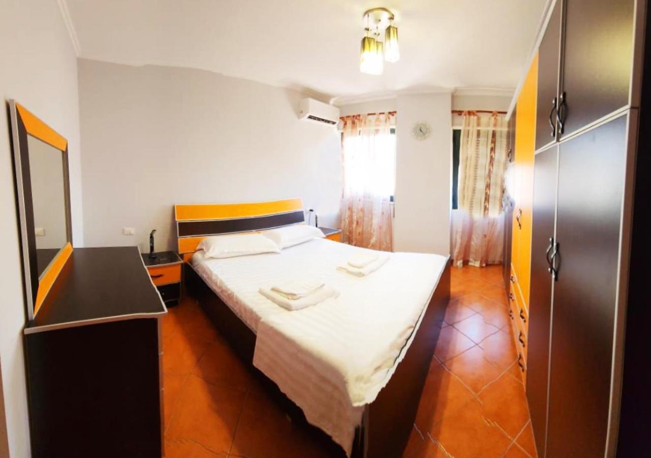 טיראנה City Center Apartment Galeria מראה חיצוני תמונה