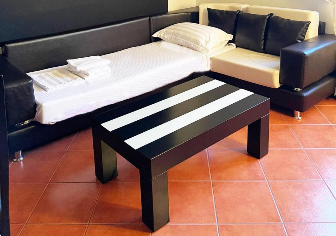 טיראנה City Center Apartment Galeria מראה חיצוני תמונה